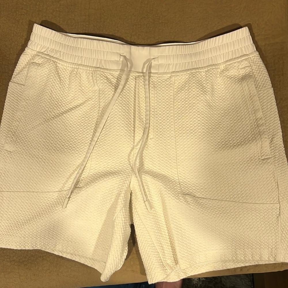 Lululemon Size XL